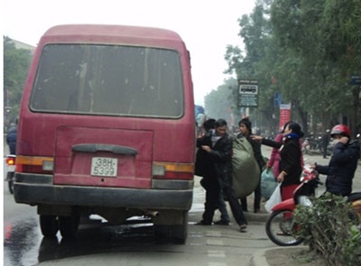 Cần liều thuốc đặc trị "bệnh" xe dù, bến cóc! - 1