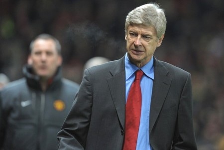Thầy trò Wenger lĩnh án vì chỉ trích trọng tài - 1 Thầy trò Wenger lĩnh án vì chỉ trích trọng tài - 1