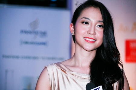 Linh Nga tái xuất sau đám cưới - 4