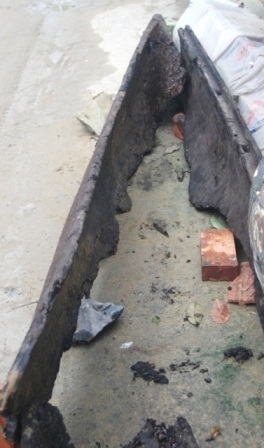 Phát hiện thuyền độc mộc trên sông Hương - 2