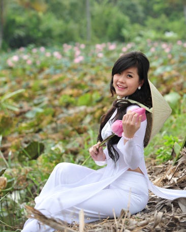 Diễm Trang làm Đại sứ VN tại "Ngôi làng toàn cầu" - 1 Diễm Trang làm Đại sứ VN tại "Ngôi làng toàn cầu" - 1