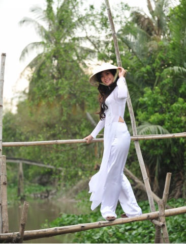 Diễm Trang làm Đại sứ VN tại "Ngôi làng toàn cầu" - 2 Diễm Trang làm Đại sứ VN tại "Ngôi làng toàn cầu" - 2