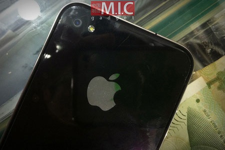 “Mục sở thị” phiên bản iPhone 4 64GB ở Trung Quốc - 3 “Mục sở thị” phiên bản iPhone 4 64GB ở Trung Quốc - 3