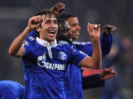 Đại phá Valencia, Schalke hùng dũng tiến bước - 3