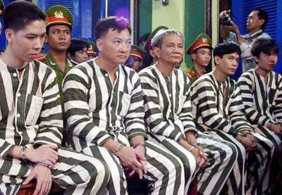 Giang hồ “bi hài ký” hỗn danh, tình, tiền... - 1 Giang hồ “bi hài ký” hỗn danh, tình, tiền... - 1