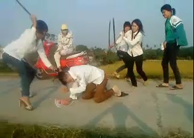 Bạo lực học đường vẫn tái diễn vì kiểu phạt “giơ cao đánh khẽ”? - 1 Bạo lực học đường vẫn tái diễn vì kiểu phạt “giơ cao đánh khẽ”? - 1