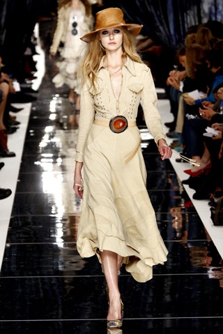 BST xuân hè 2011 của Just Cavalli - 21