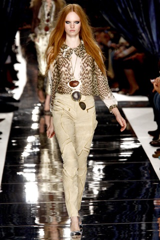 BST xuân hè 2011 của Just Cavalli - 23