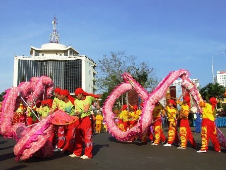 Tưng bừng lễ hội đường phố Buôn Ma Thuột - 8