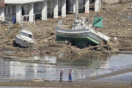 Nhật tan hoang một ngày sau siêu địa chấn và đại hồng thủy - 11