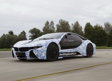 Chân dung những xe siêu sang bảo vệ môi trường - 25