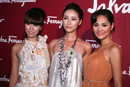 Váy xẻ quá táo bạo của Ngô Mỹ Uyên - 12