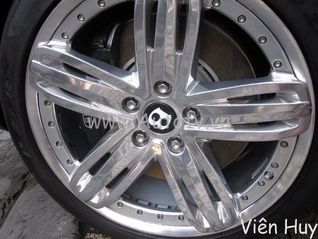 “Hàng khủng” Bentley Mulsanne tại Việt Nam - 7