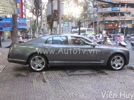 “Hàng khủng” Bentley Mulsanne tại Việt Nam - 4