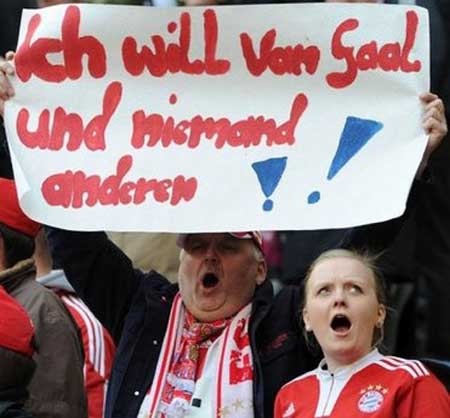 CĐV Bayern đụng độ cảnh sát sau chiến thắng 6-0 - 1 CĐV Bayern đụng độ cảnh sát sau chiến thắng 6-0 - 1