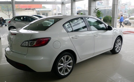 Mazda3 nhập khẩu chính hãng giá hơn 760 triệu đồng - 2 Mazda3 nhập khẩu chính hãng giá hơn 760 triệu đồng - 2