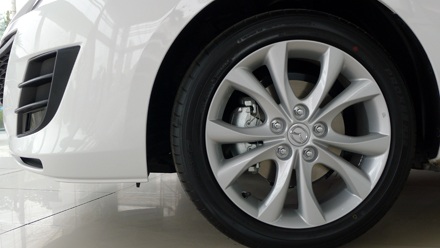 Mazda3 nhập khẩu chính hãng giá hơn 760 triệu đồng - 7 Mazda3 nhập khẩu chính hãng giá hơn 760 triệu đồng - 7