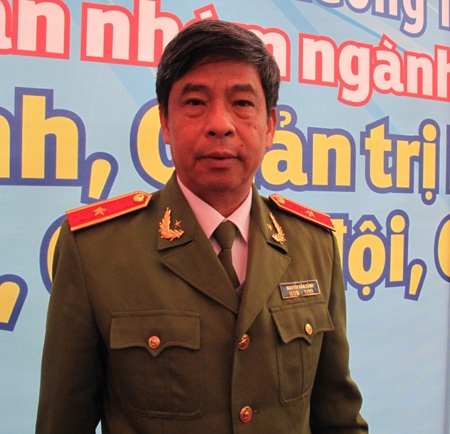 Quá 1m80 không được dự thi vào ngành Cảnh sát - 1