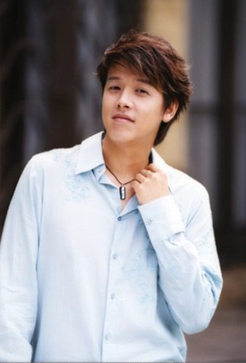 Bae Yong Joon và nhiều sao Hàn ủng hộ nạn nhân động đất tại Nhật - 2 Bae Yong Joon và nhiều sao Hàn ủng hộ nạn nhân động đất tại Nhật - 2