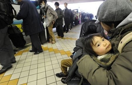 Những gương mặt trẻ thơ trong thảm họa ở Nhật - 13