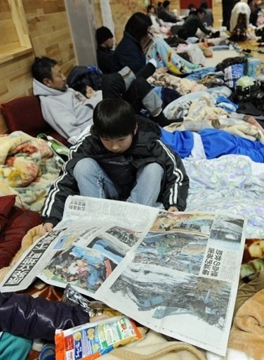 Những gương mặt trẻ thơ trong thảm họa ở Nhật - 2