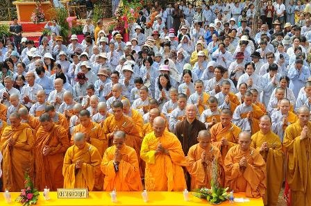 Khai quang tượng Phật A Di Đà lớn nhất Việt Nam - 3 Khai quang tượng Phật A Di Đà lớn nhất Việt Nam - 3