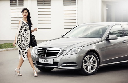 Hoa hậu Hương Giang ngược thời gian với Mercedes - 14 Hoa hậu Hương Giang ngược thời gian với Mercedes - 14