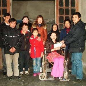 Mang niềm vui đến với gia đình anh Tuấn - 2