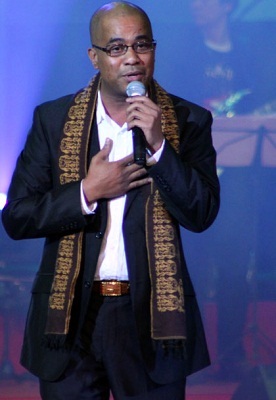 Quang Lê làm liveshow khủng tại Thành phố Hồ Chí Minh - 6 Quang Lê làm liveshow khủng tại Thành phố Hồ Chí Minh - 6