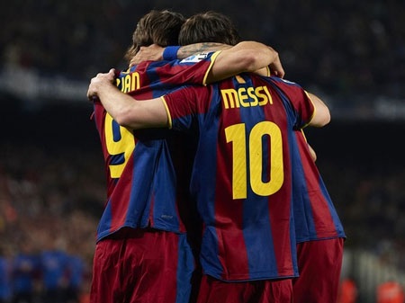 Siêu phẩm của Alves giúp Barca đả bại Getafe - 3 Siêu phẩm của Alves giúp Barca đả bại Getafe - 3