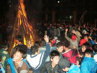 Lửa trại kỷ niệm 80 năm ngày thành lập Đoàn TNCS Hồ Chí Minh - 7