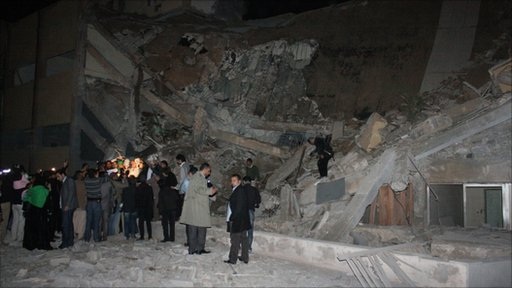 Nhà Tổng thống Libya trúng tên lửa, Mỹ “sẽ trao” quyền chỉ huy cho Pháp-Anh - 2 Nhà Tổng thống Libya trúng tên lửa, Mỹ “sẽ trao” quyền chỉ huy cho Pháp-Anh - 2