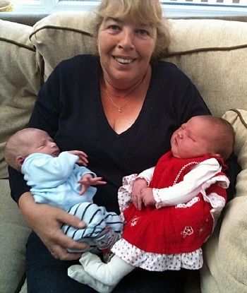 Bé gái sơ sinh nặng 5,7kg - 1 Bé gái sơ sinh nặng 5,7kg - 1