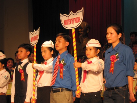Tôn vinh khát vọng tuổi trẻ xứ Nghệ - 3 Tôn vinh khát vọng tuổi trẻ xứ Nghệ - 3