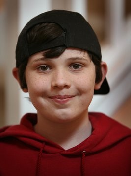 Cậu bé mắc tự kỷ theo học bằng tiến sĩ Thiên văn học - 1 Cậu bé mắc tự kỷ theo học bằng tiến sĩ Thiên văn học - 1