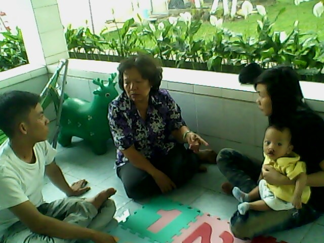 Bé Nhân Nghĩa đã gặp mẹ ruột - 2 Bé Nhân Nghĩa đã gặp mẹ ruột - 2