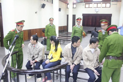“Trùm” ma túy Lào lộ diện vì hối lộ cảnh sát giao thông - 1 “Trùm” ma túy Lào lộ diện vì hối lộ cảnh sát giao thông - 1