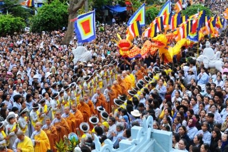 Tham dự 1 trong 15 lễ hội văn hóa đặc sắc nhất Việt Nam - 9