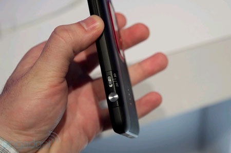 Ngắm hình ảnh thực tế “siêu phẩm” HTC EVO 3D - 13