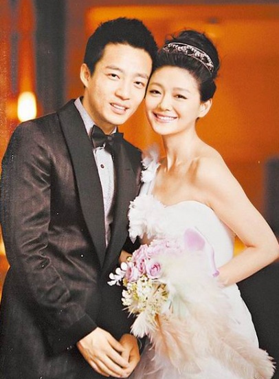 “Tình cũ” của Từ Hy Viên làm gì trong ngày cô lên xe hoa? - 1 “Tình cũ” của Từ Hy Viên làm gì trong ngày cô lên xe hoa? - 1