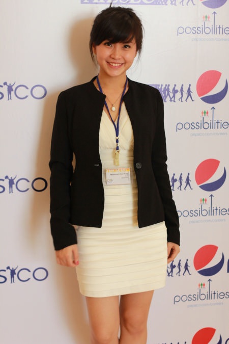 Ngắm Diễm Trang năng động tại Diễn đàn trẻ châu Á - 7