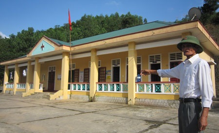 Người y sĩ hai lần hiến hàng ngàn m2 đất - 1