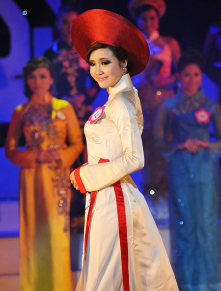 Khánh Chi - Không thích bị gắn mác “Em gái Công Vinh” - 1