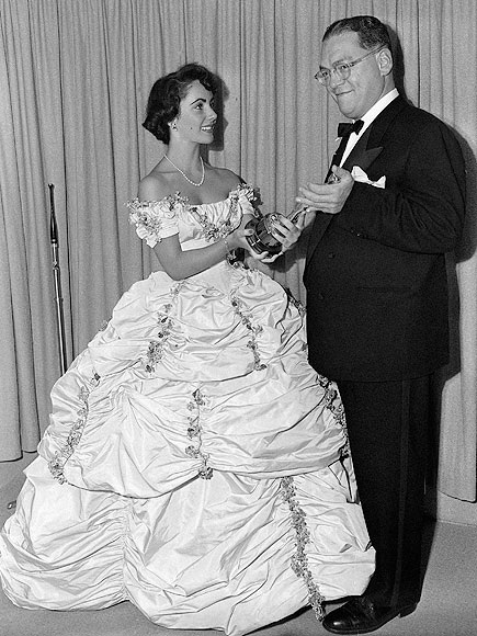 Thời trang và phong cách của Elizabeth Taylor - 1 Thời trang và phong cách của Elizabeth Taylor - 1