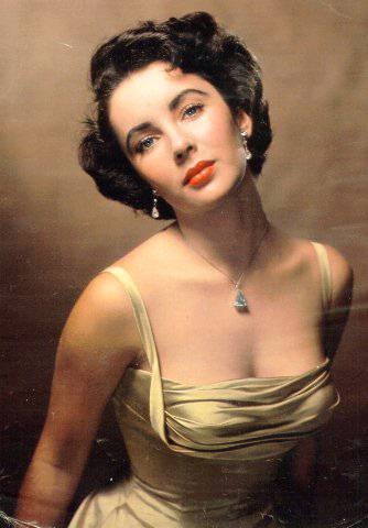 Ngắm nhìn những bức hình đẹp của minh tinh Elizabeth Taylor - 9 Ngắm nhìn những bức hình đẹp của minh tinh Elizabeth Taylor - 9