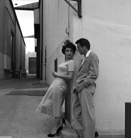 Những bức hình “độc” về Elizabeth Taylor - 6 Những bức hình “độc” về Elizabeth Taylor - 6