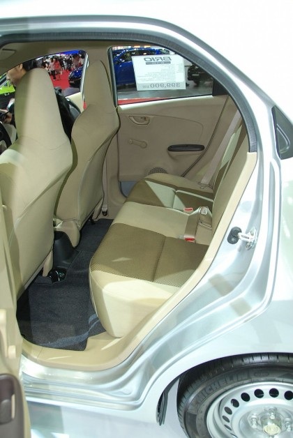Cận cảnh xe Honda Brio tại Thái Lan - 10 Cận cảnh xe Honda Brio tại Thái Lan - 10