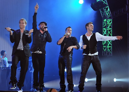 Khán giả Việt hào hứng với BackStreet Boys  - 7