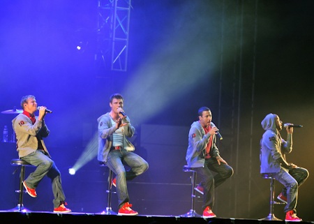 Khán giả Việt hào hứng với BackStreet Boys  - 6