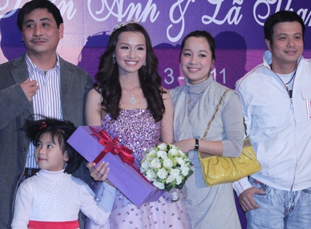 Lã Thanh Huyền rạng ngời trong ngày cưới - 6